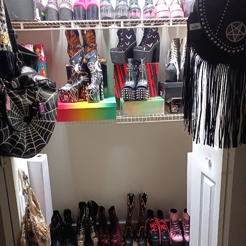 Meet your Posher, Christina